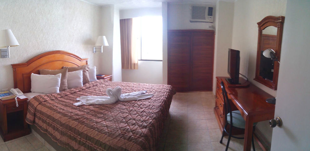 וייארמוסה Hotel & Suites Real Del Lago מראה חיצוני תמונה